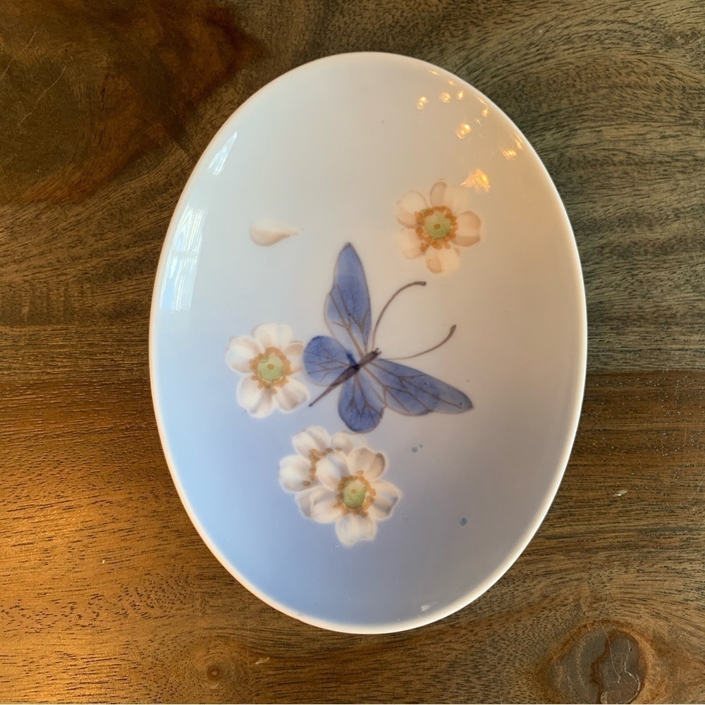 Royal Copenhagen Small Oval Plate Blue Butterfly White Flowers Signed 2525 2377